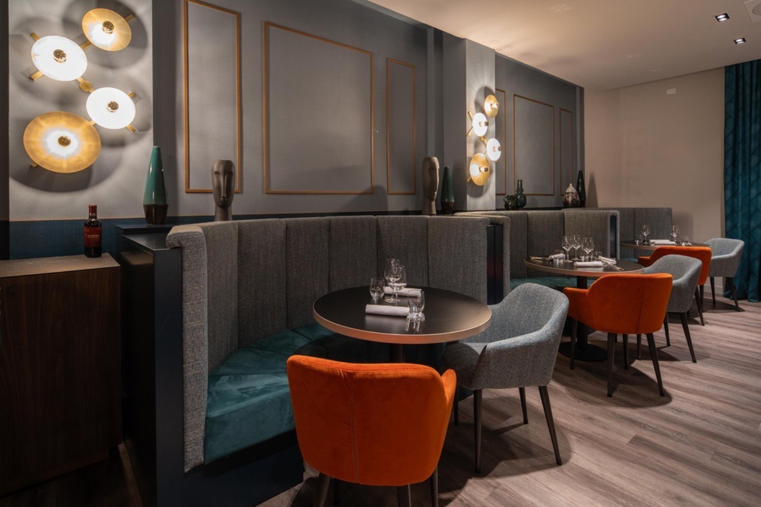 Quark Hotel